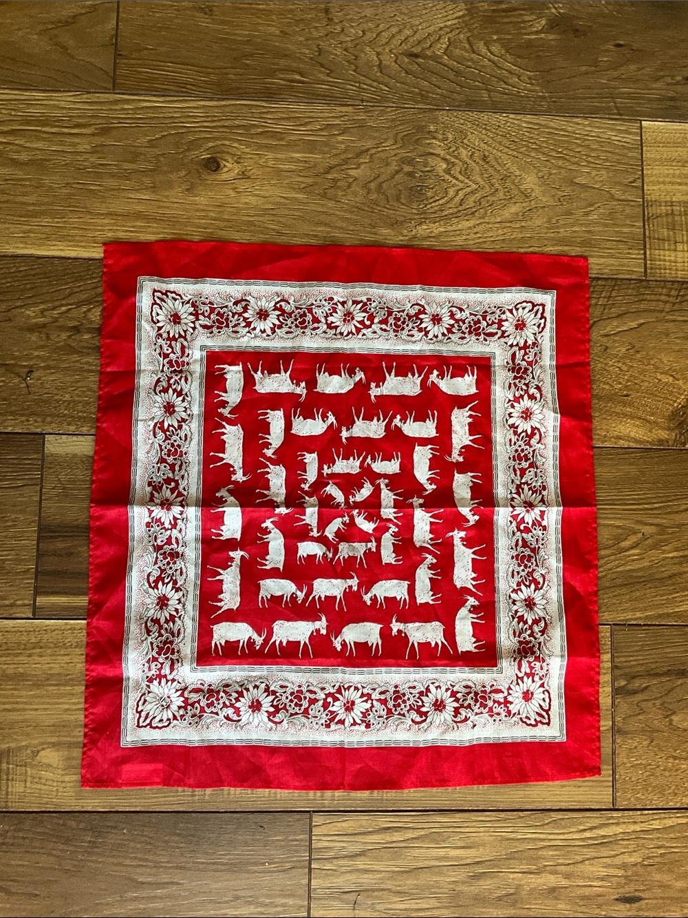 glarner tüechli Red & White Animal,Goats Print Scarf,Bandana 17.5 x 18.5